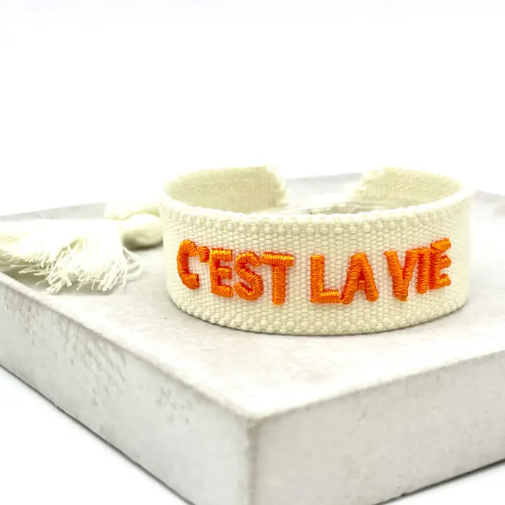 C´EST LA VIE vävt budskapsarmband image 1