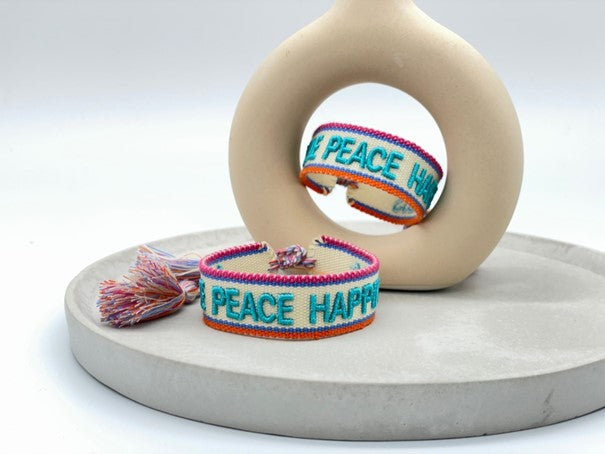LOVE PEACE HAPPY uttalande armband vävt, broderat image 1