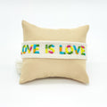 LOVE IS LOVE uttalande armband vävt, broderat image 0