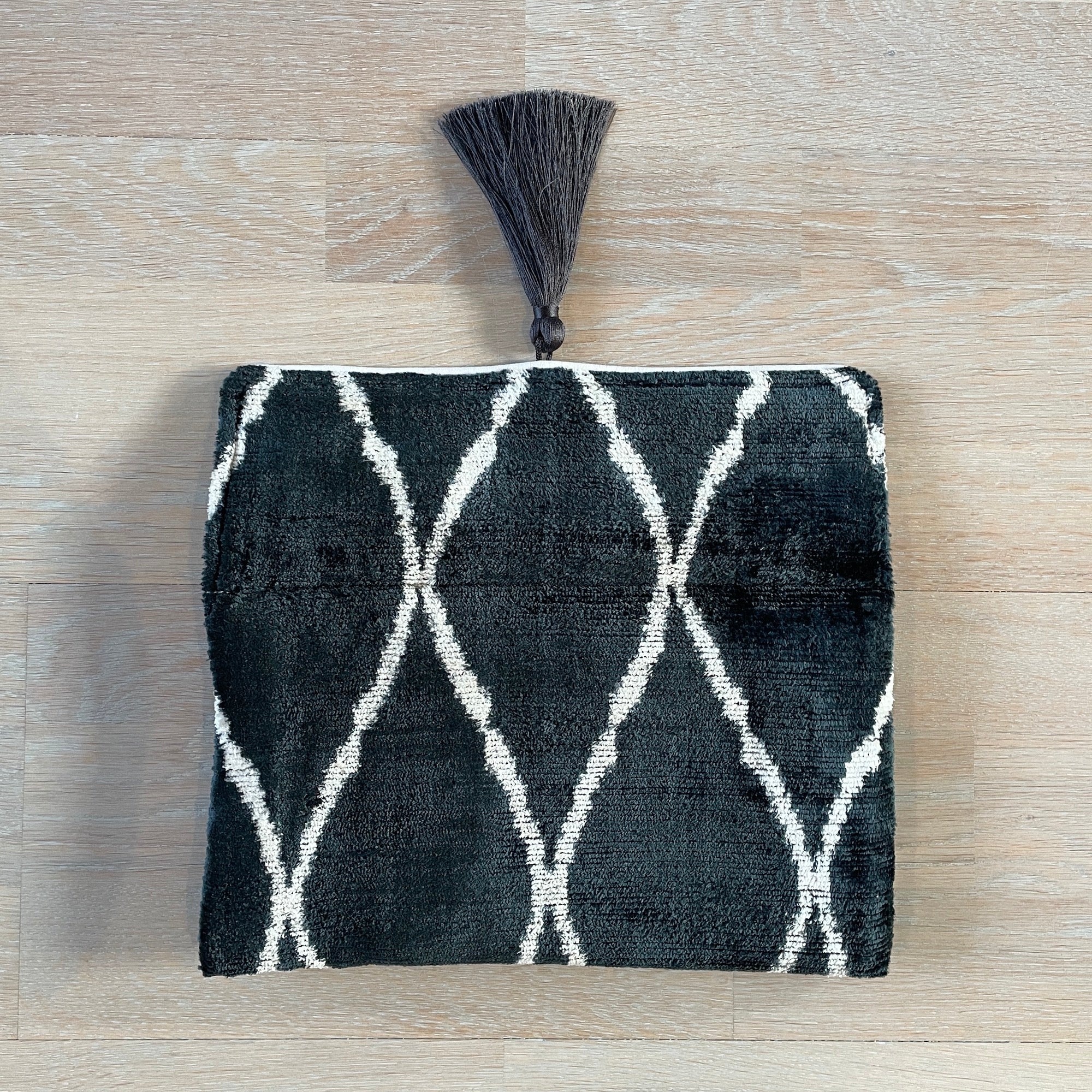 Ikat Clutch Bag Lipari image 2