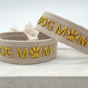 DOG MOM uttalande armband vävt, broderat image 1
