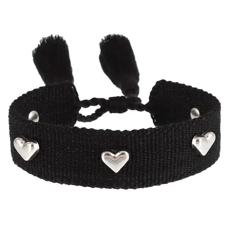 HEARTS uttalande armband i svart vävt, broderat image 1