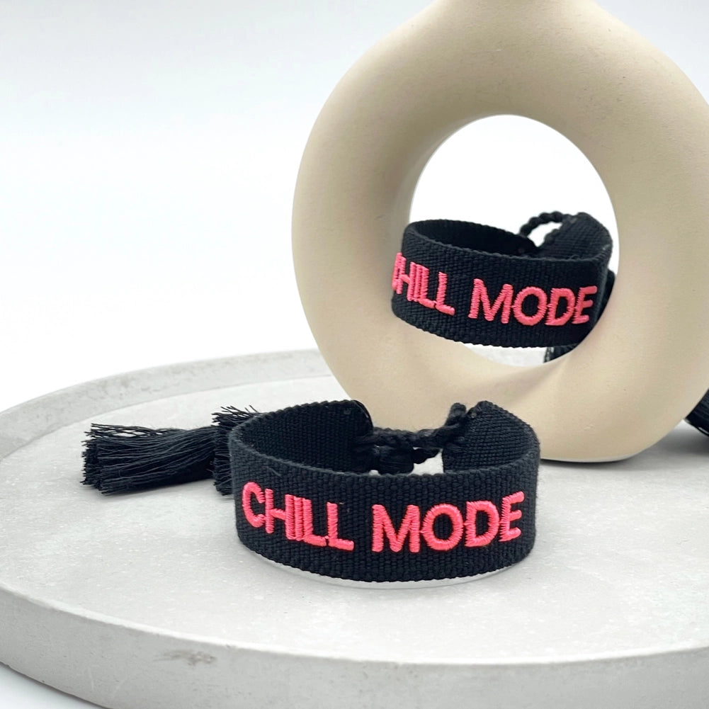 CHILL MODE uttalande armband vävt, broderat image 2
