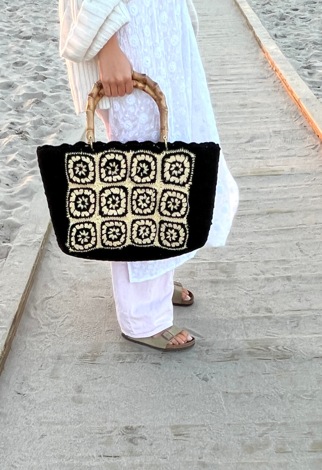 Mid Tote - Matala Black image 1
