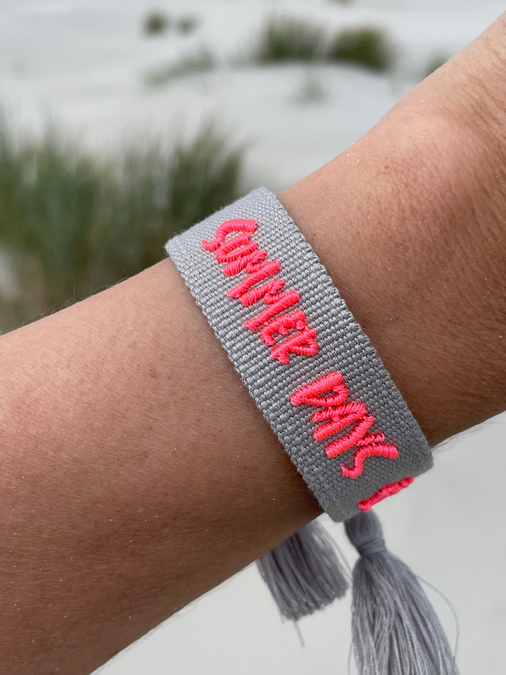 SUMMER DAYS uttalande armband med budskap, vävt, broderat image 0