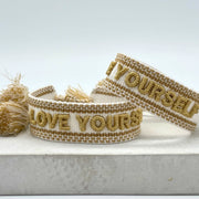 LOVE YOURSELF uttalande armband vävt, broderat image 1