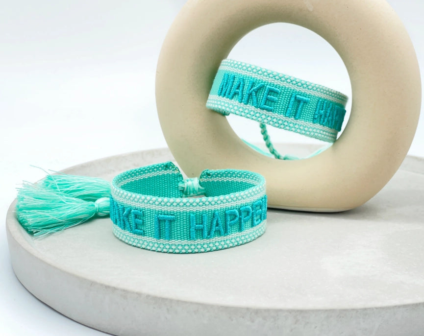 MAKE IT HAPPEN uttalande armband vävt, broderat image 0