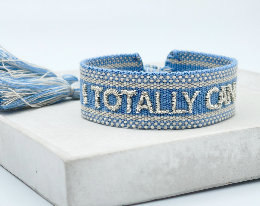 I TOTALLY CAN uttalande armband vävt, broderat image 0